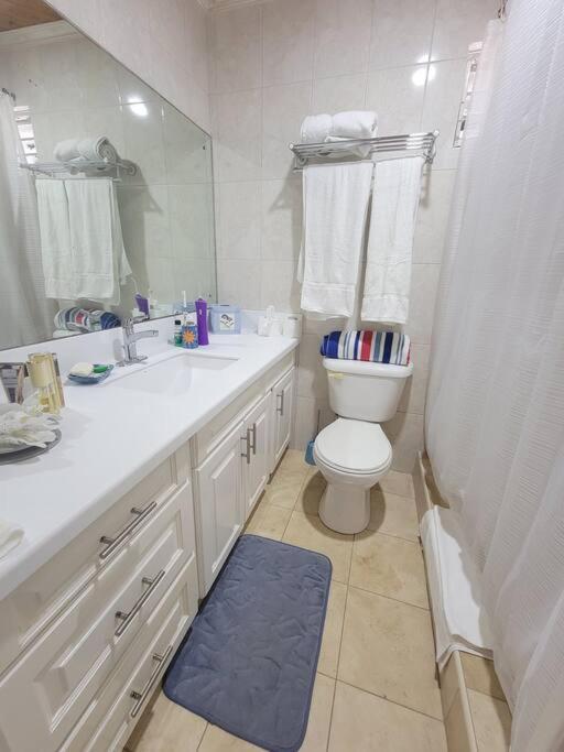 شقة 24 Maple Gardens بريدج تاون المظهر الخارجي الصورة
