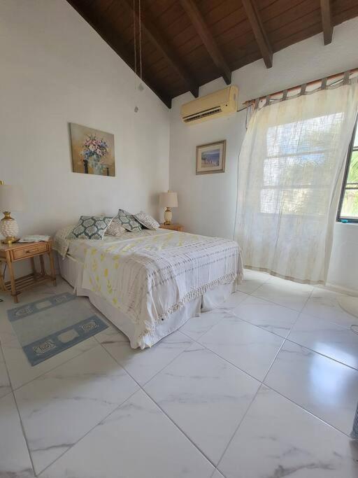 شقة 24 Maple Gardens بريدج تاون المظهر الخارجي الصورة
